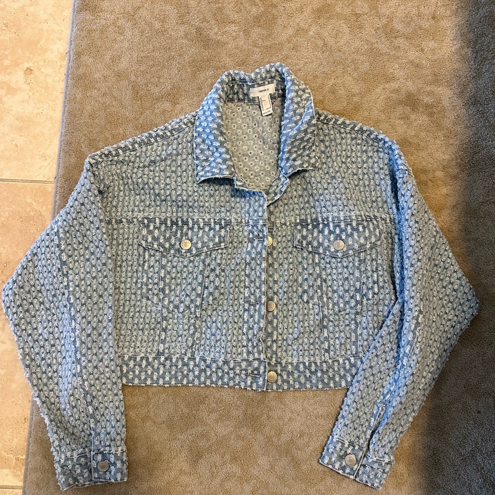 Frayed Denim Blue Cropped Jacket Forever 21 Size M